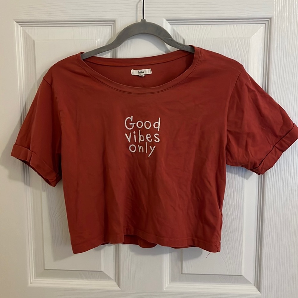 TopMark "Good Vibes Only" Crop top short sleeve t-shirt. Size M (fits like S).